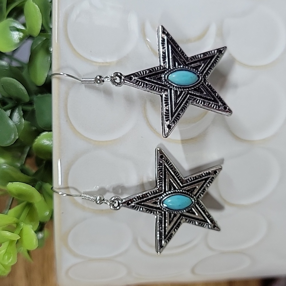 🔥LAST PAIR🔥 Star of Texas Drop Earrings - Picture 4 of 5